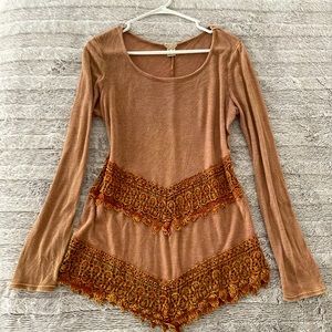 Gimmicks by BKE Sz S long sleeve crochet inserts